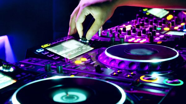 How to be a DJ and Mix Music DJ Drops how to be a dj Music Radio Creative