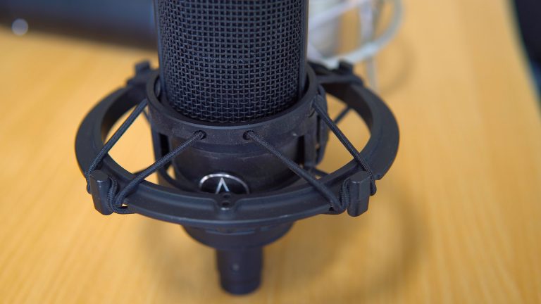The Best Podcasting Microphone With Audio Sa
