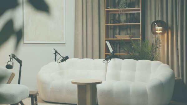 Podcast Studio: How to Podcast Like a Pro on a Minimal Budget 6 podcast studio guide