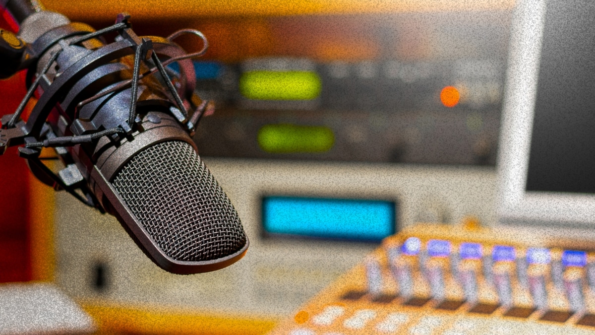 how to write a radio spot